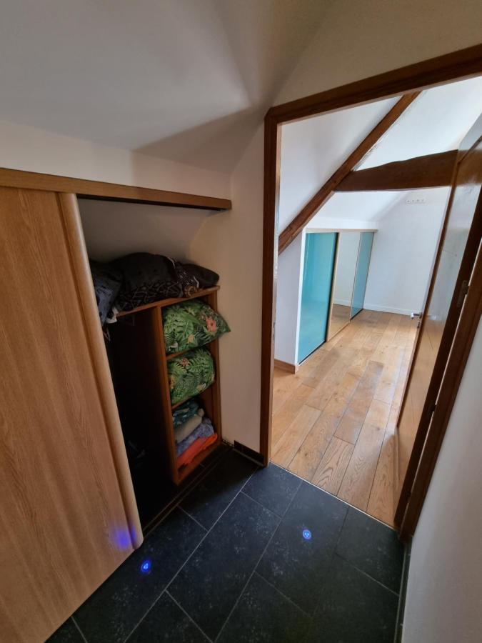 Appartement 5 pièces WiFi , prime video en cœur de forêt Trosly-Breuil Esterno foto