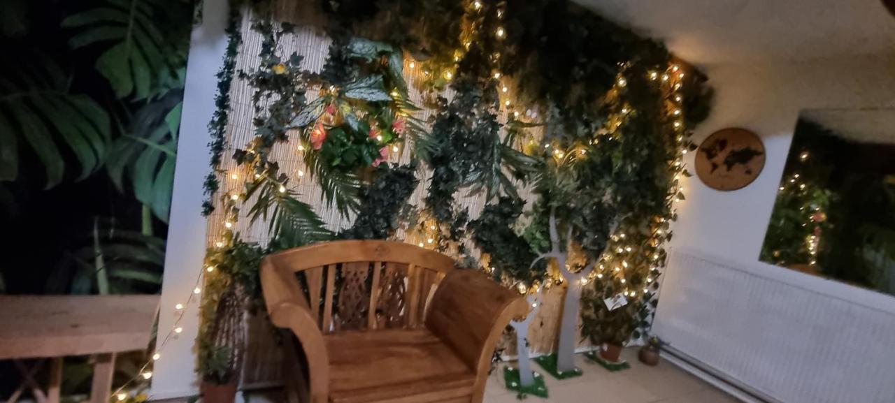 Appartement 5 pièces WiFi , prime video en cœur de forêt Trosly-Breuil Esterno foto